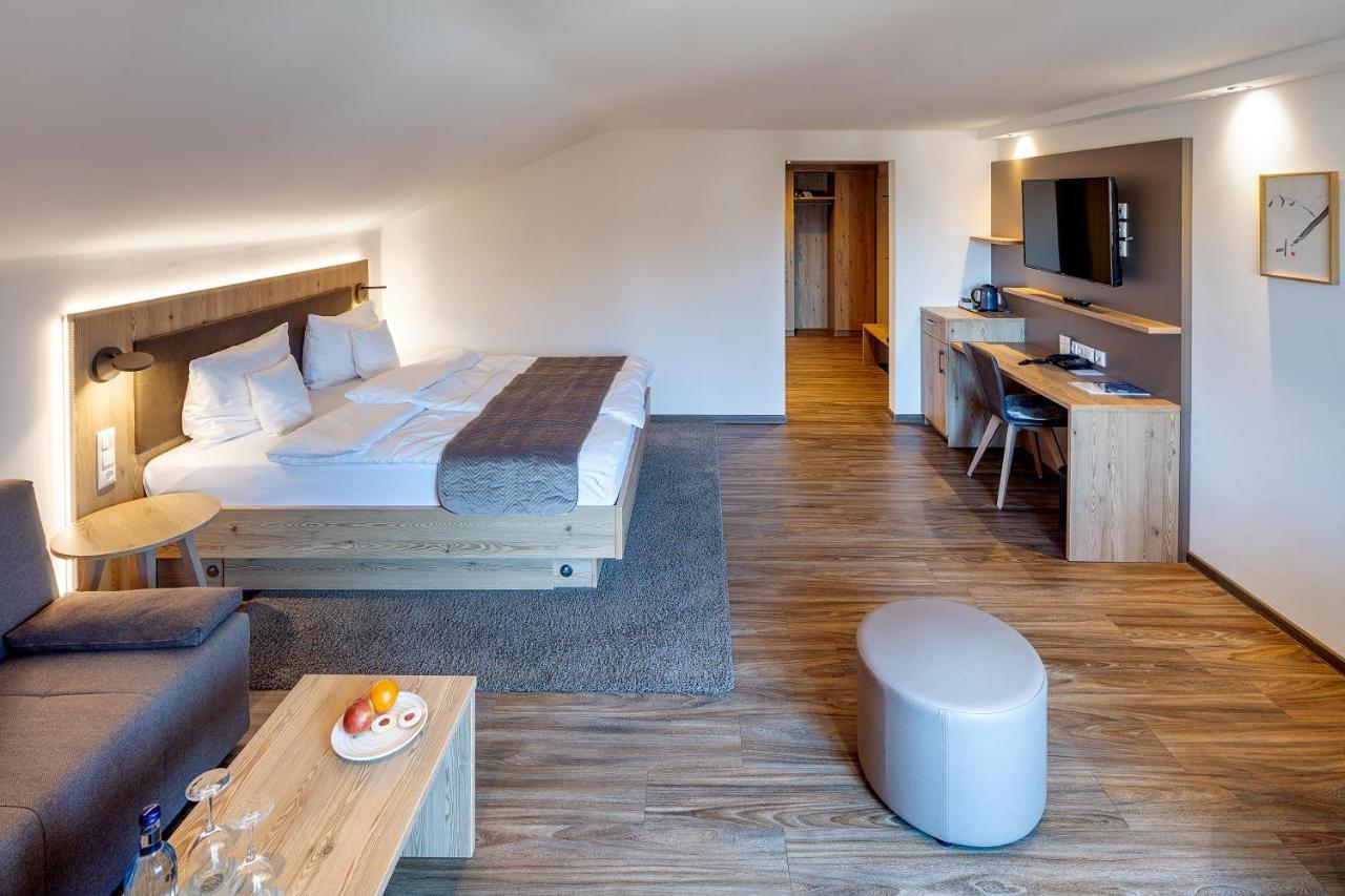 Hotel Kuehberg Оберстдорф Экстерьер фото