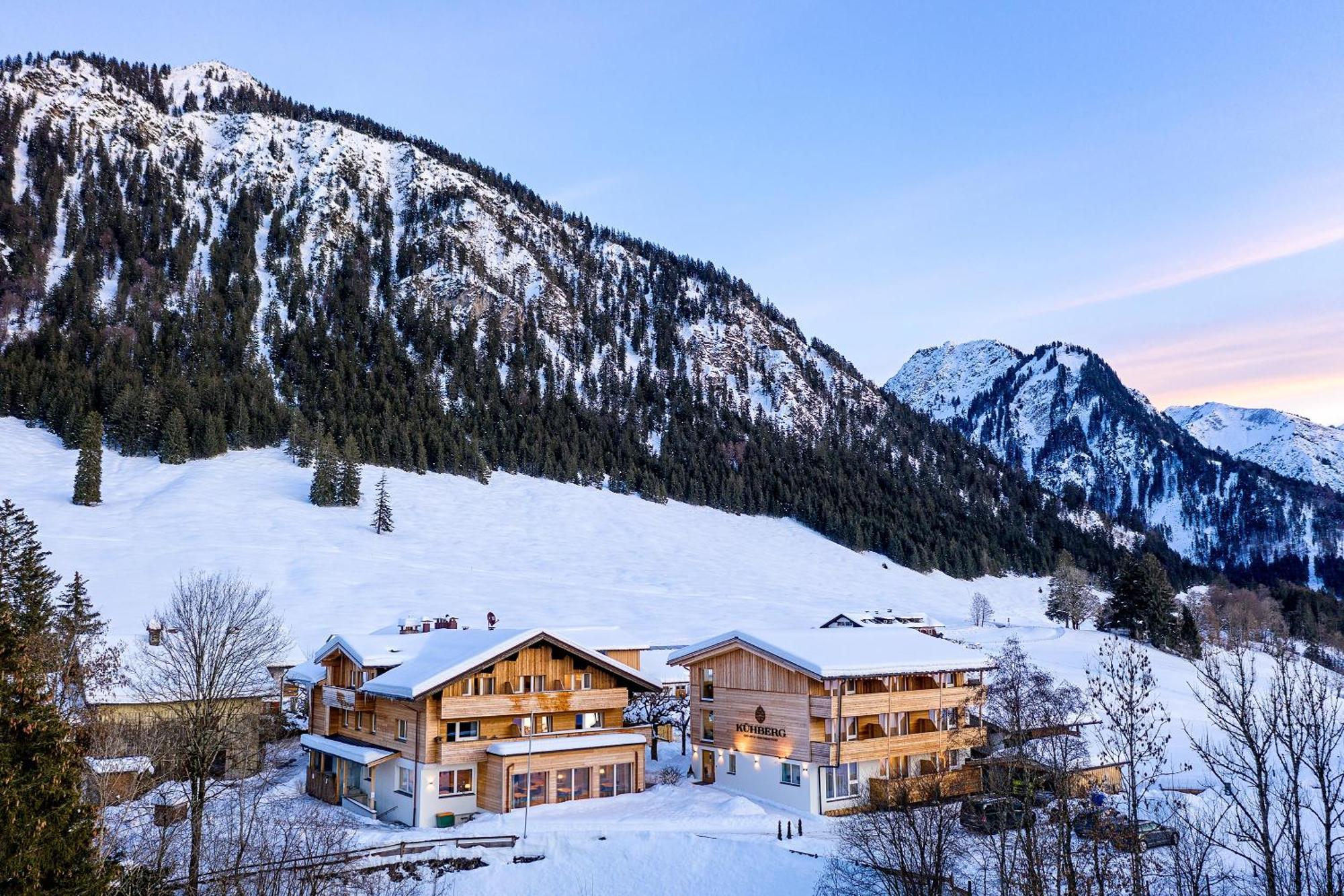 Hotel Kuehberg Оберстдорф Экстерьер фото